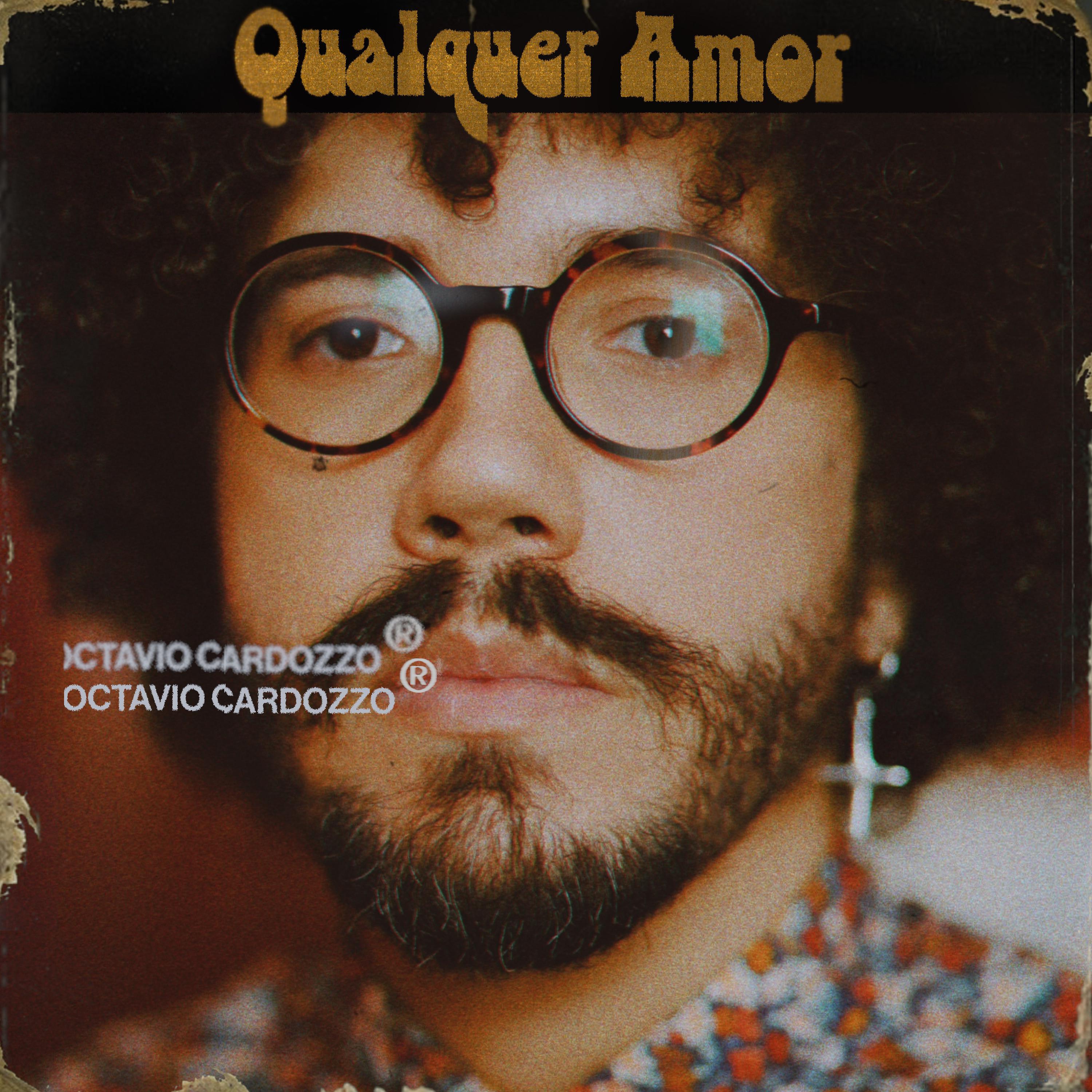 Постер альбома Qualquer Amor