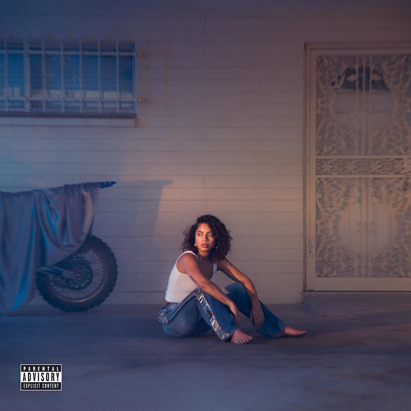 Kiana Ledé - Labels.