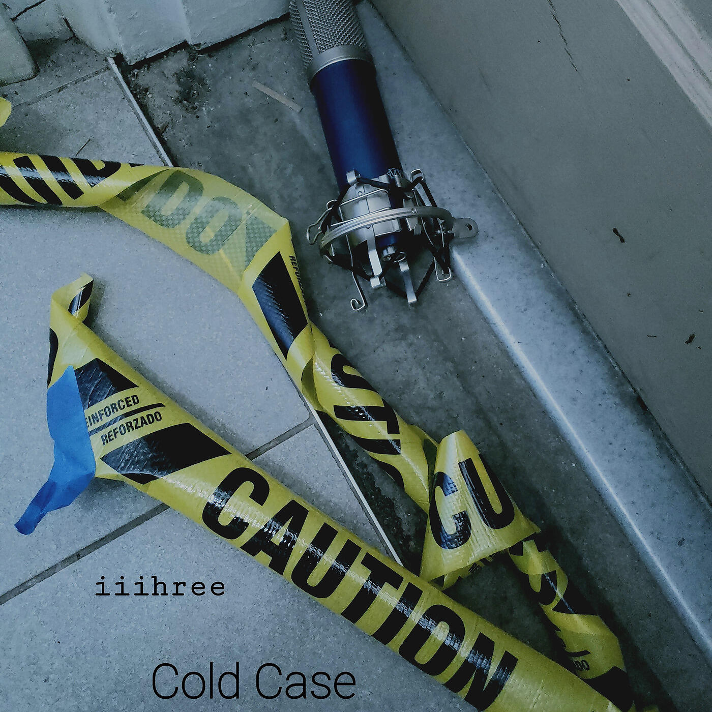 IIIhree - Cold Case