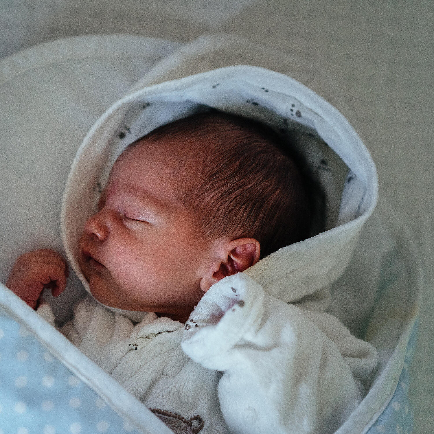 Sleep Baby Sleep - Vacuum Cleaner Sound - Loopable With No Fade