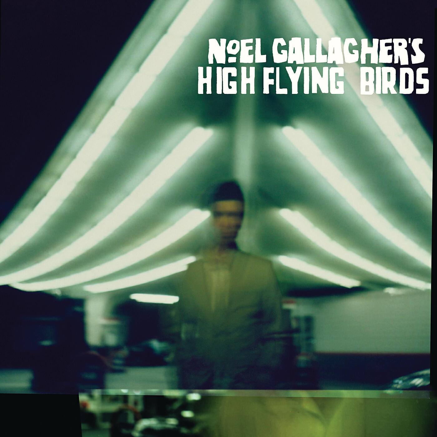 Noel Gallagher's High Flying Birds - Everybody's On The Run (Album Version)