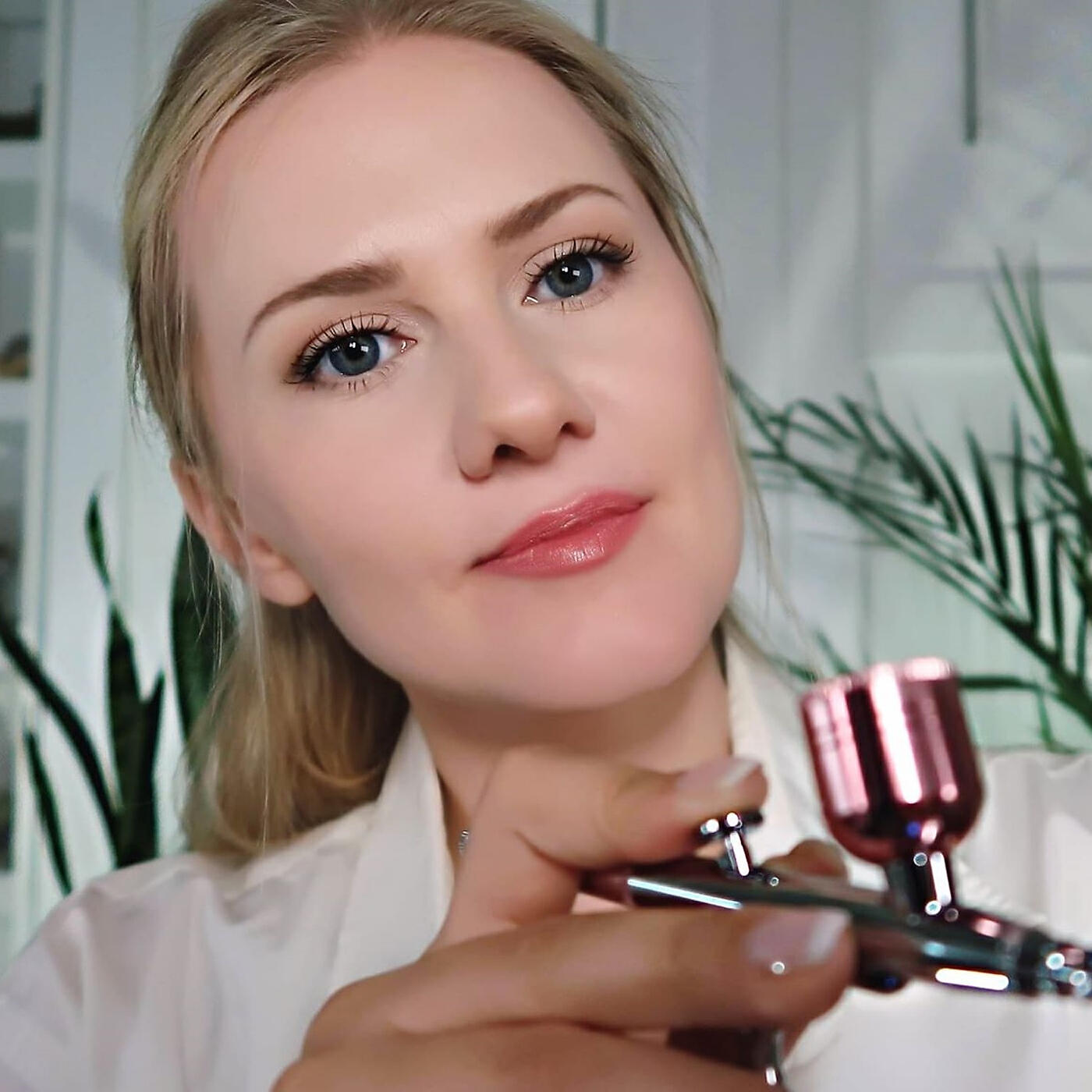 Gentlewhispering - Gentle Hair Styling Asmr