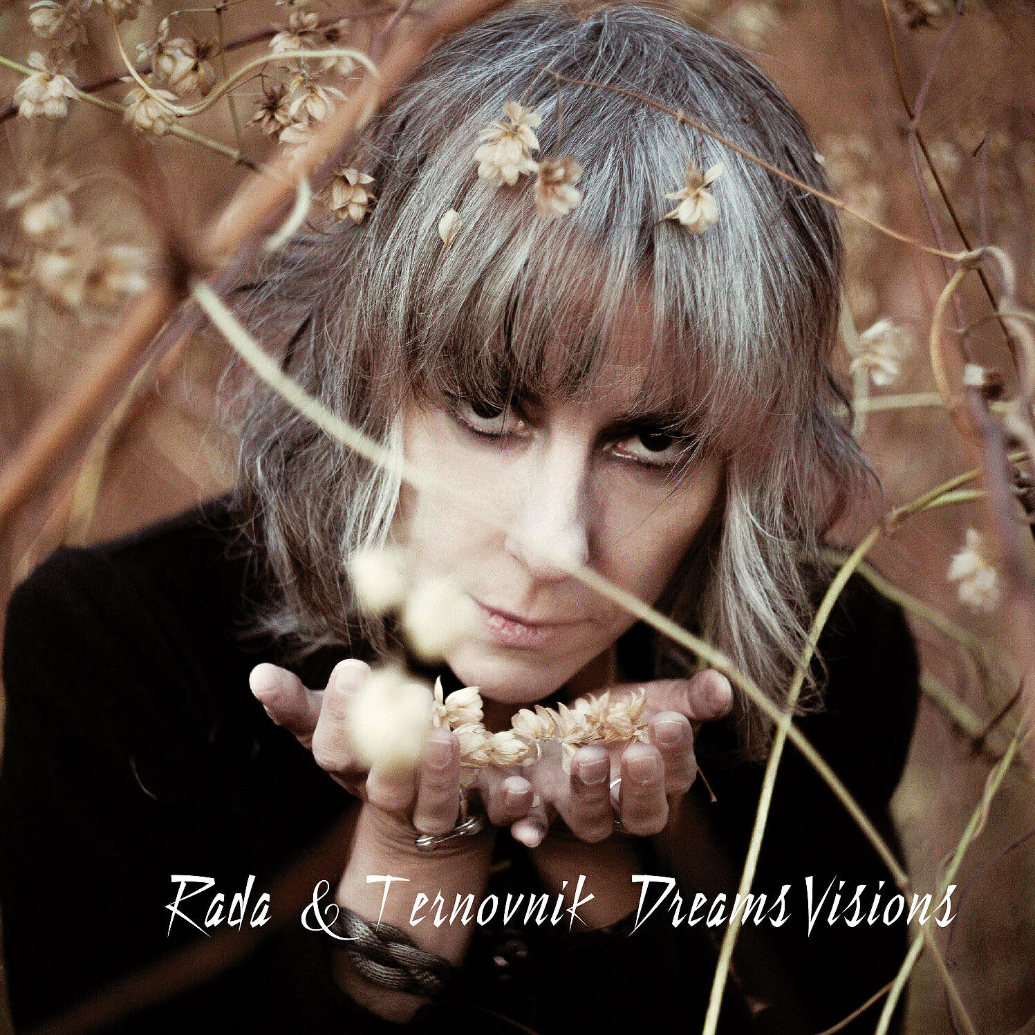 терновнике песня слушать. рада и терновник пластинка. рада и терновник саламандра. рада и терновник пластинка. рада и терновник чб.