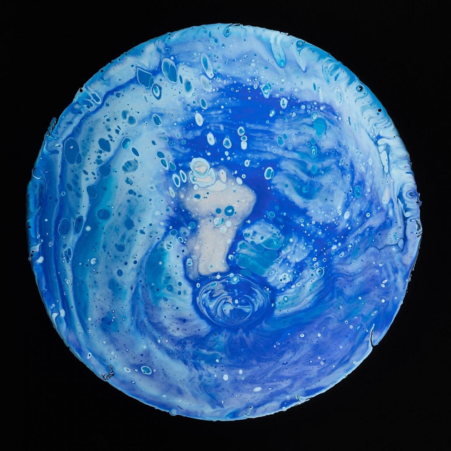 Foam and Sand - Circle 18