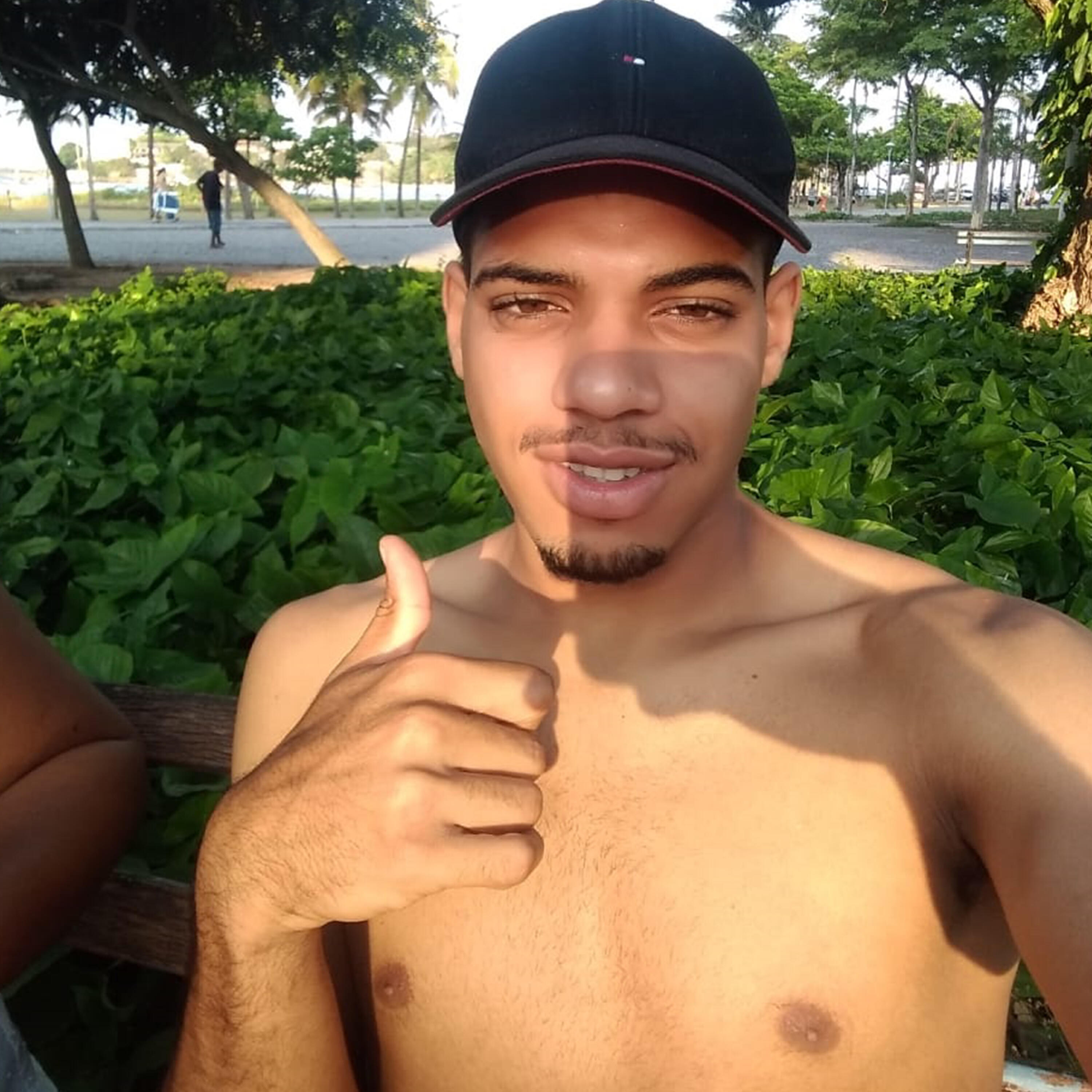 DJ LD Da Favelinha - A Larissa Ativou o Modo Piranha