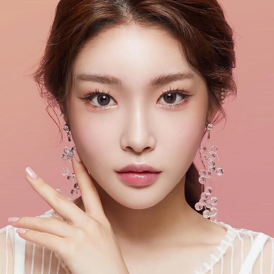 C un g. Chungha. Kim Chungha 2020. Kim chung певица.