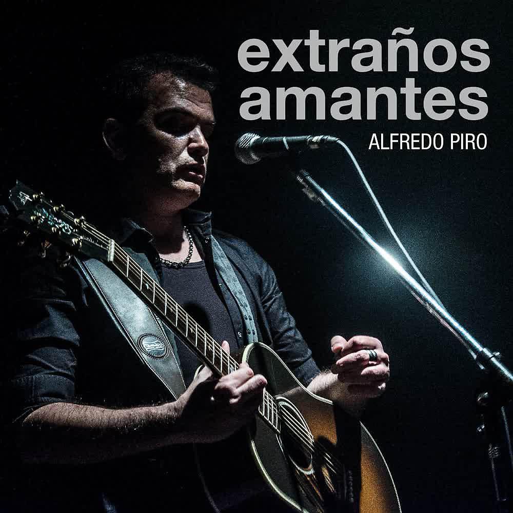 Постер альбома Extraños Amantes