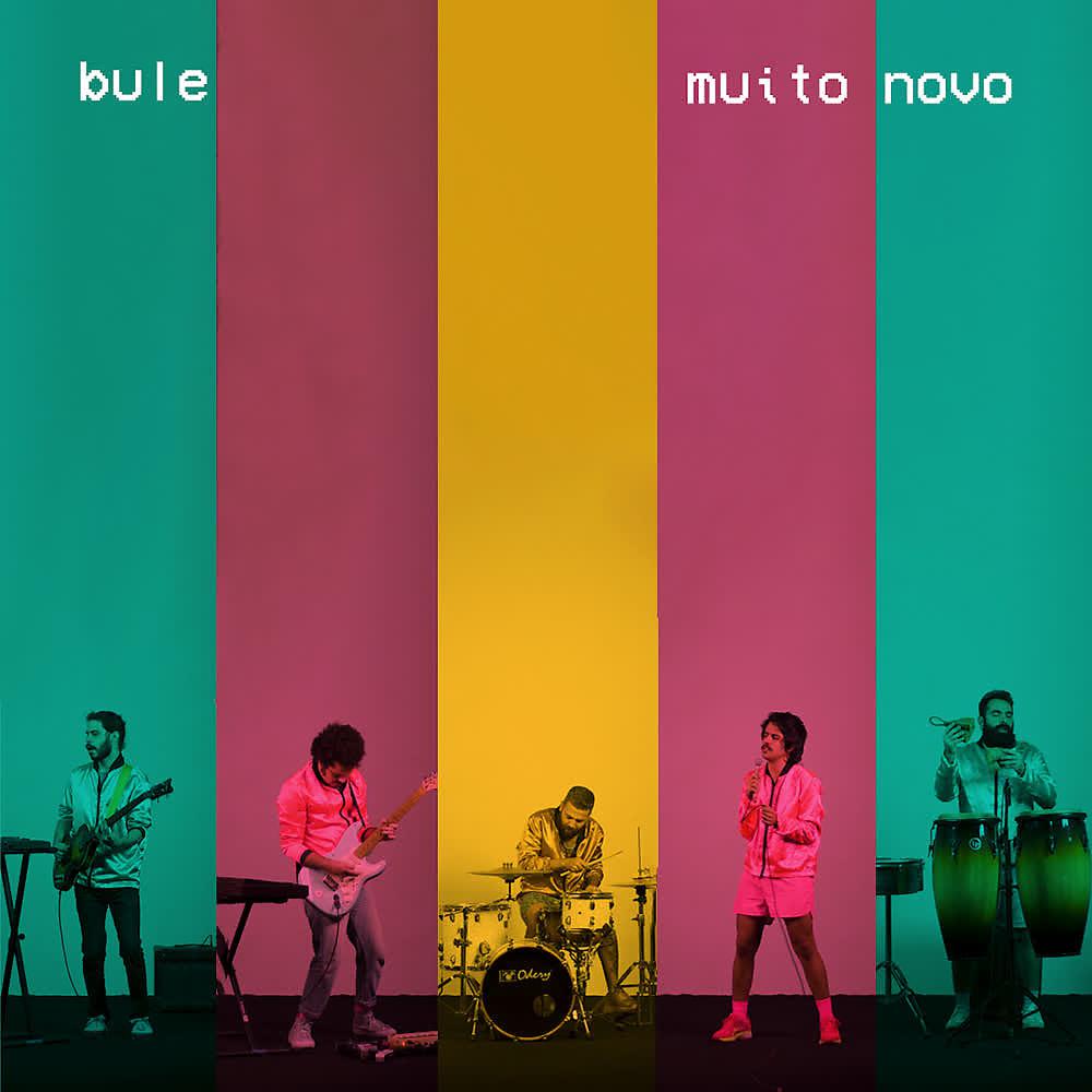 Постер альбома Muito Novo