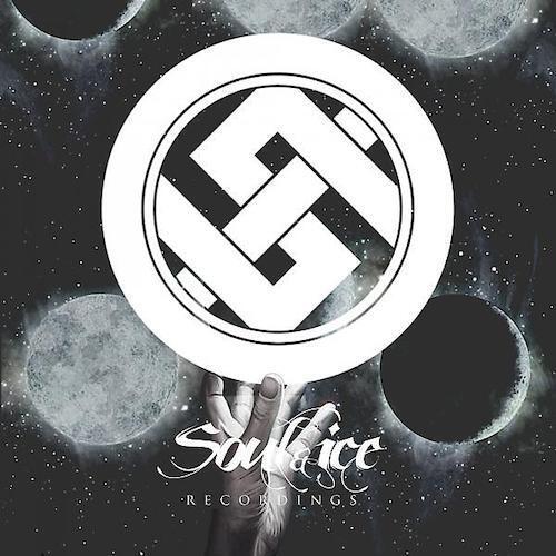 Nue - Lacaille 8760 (feat. Messinian)
