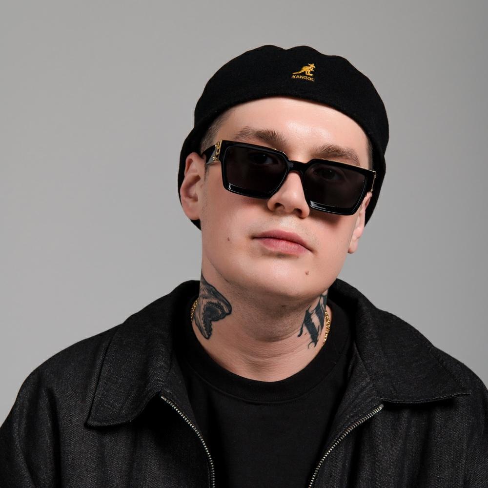 Feat 104. улыбка feat 104. 104. юрий четверг 104. юра 104 рэпер.