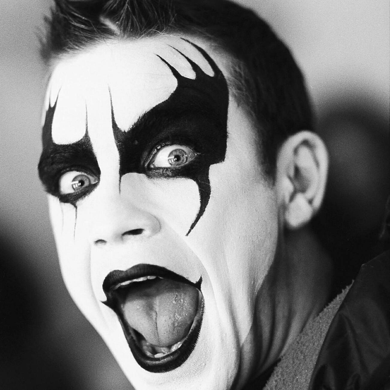 Robbie Williams - I Am The (Res)Erection