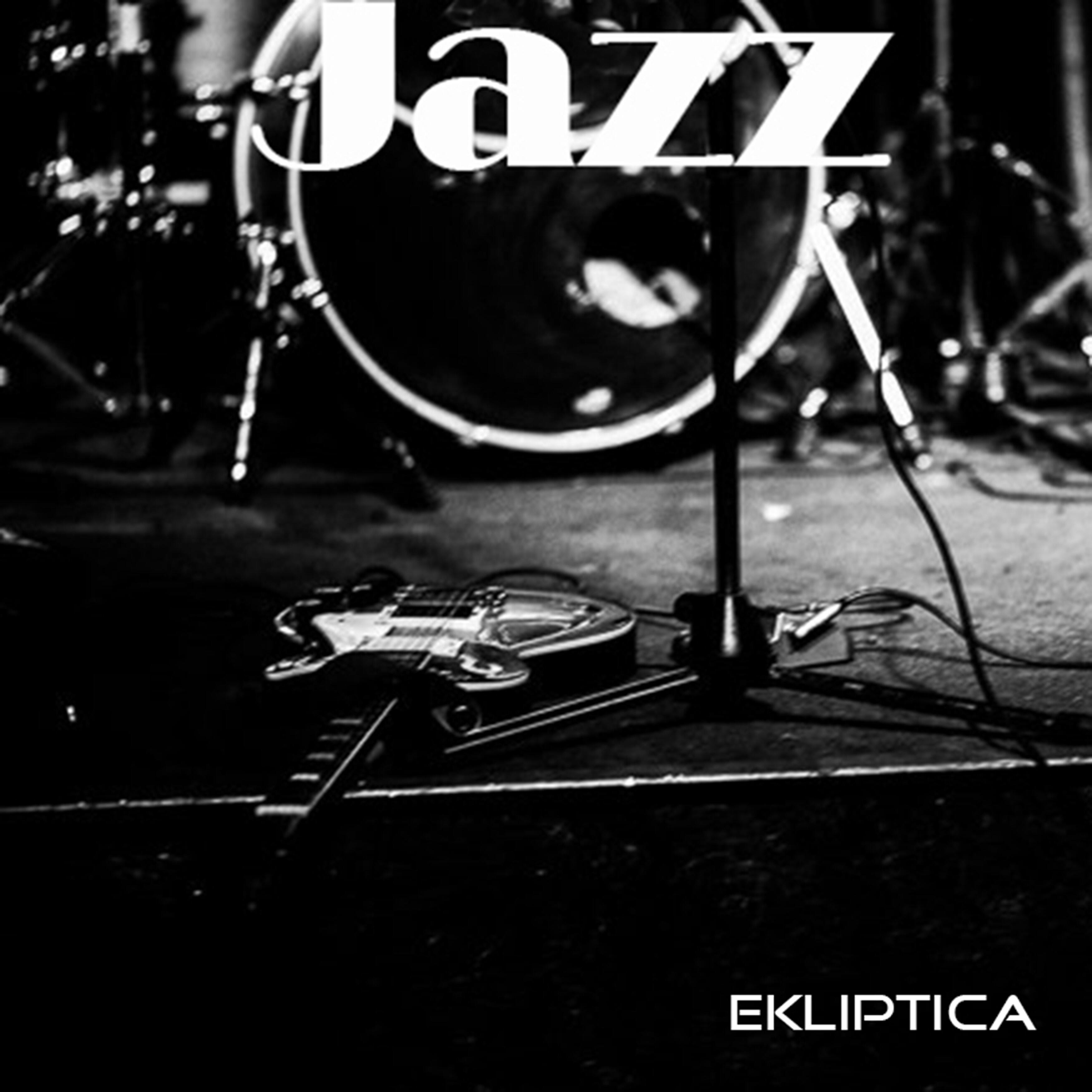 Ekliptica - Closely Dansing