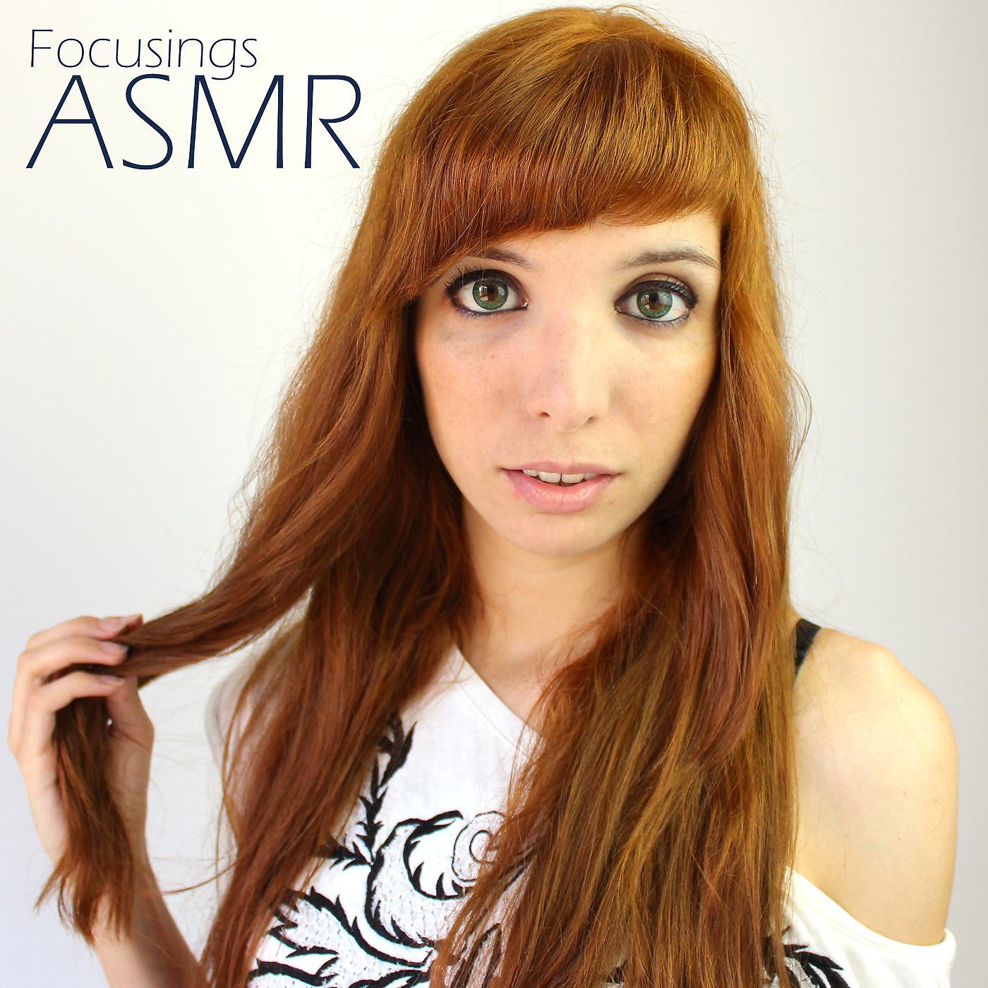 FASMR - Kissing Sounds Ear to Ear from a Spanish Girl