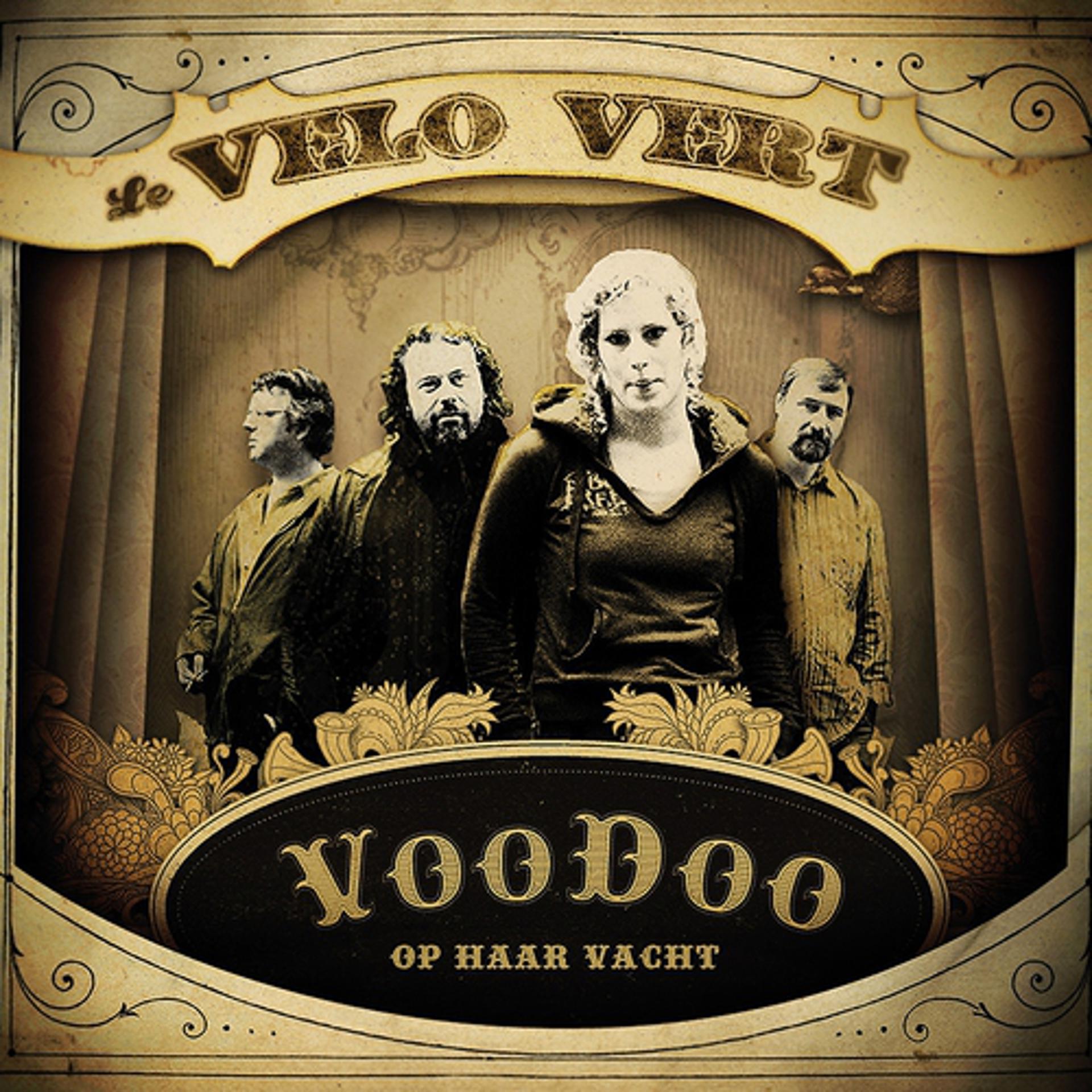 Постер альбома Voodoo op haar vacht