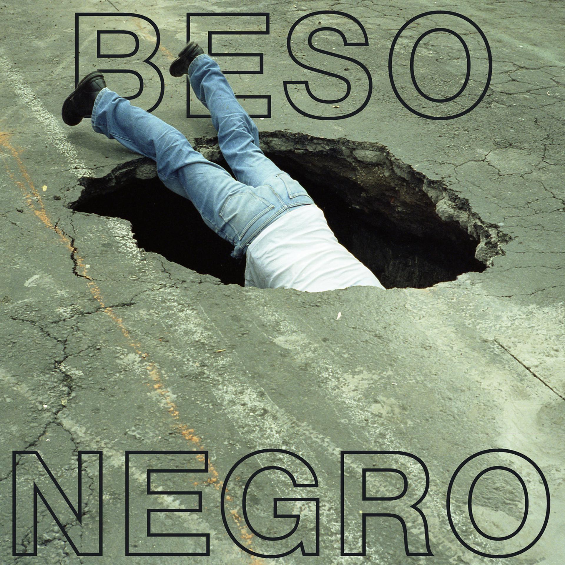 Beso negro. Think of one "trafico (CD)". Te negro krezorezo.